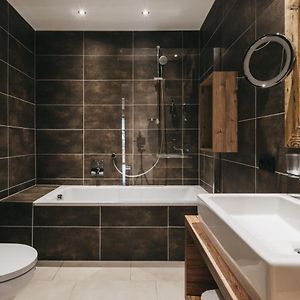 Superior Appartement met Twee Kamers